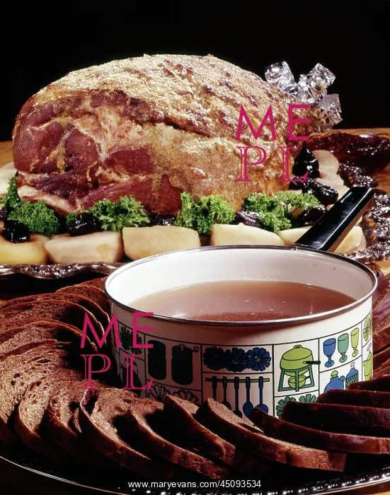 : Roasted Baked Ham Broth Sliced Brown Bread : Roasted Baked Ham Broth Sliced Brown Bread