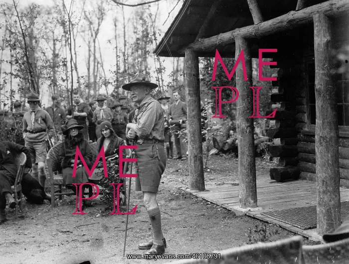 : Robert Baden -Powell : Robert Baden -Powell