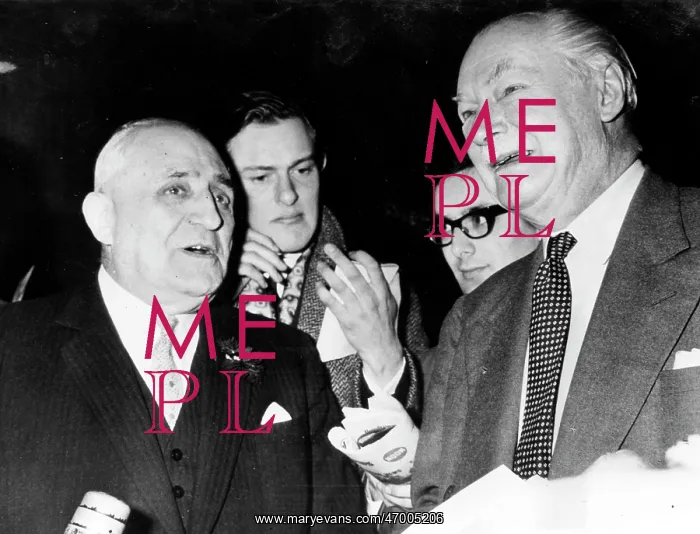 : Robert Bignold and Barnett Janner, London : Robert Bignold and Barnett Janner, London