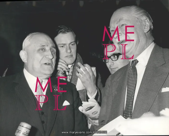 : Robert Bignold and Barnett Janner, London : Robert Bignold and Barnett Janner, London
