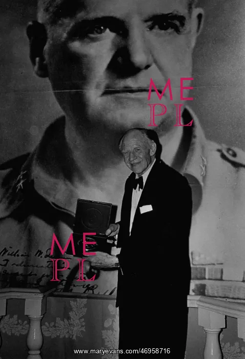 : Robert D Murphy receiving medal : Robert D Murphy receiving medal