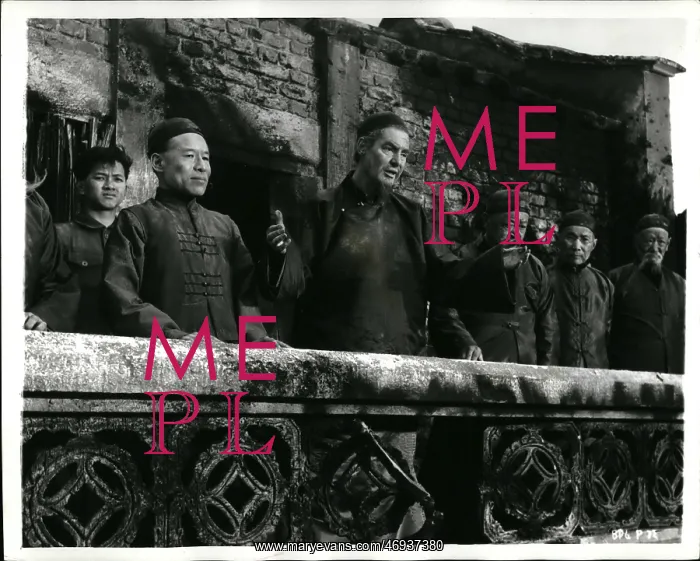 : Robert Donat as Mandarin in film scene : Robert Donat as Mandarin in film scene