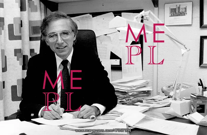 : Robert Gallo, American Virologist : Robert Gallo, American Virologist