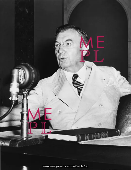 : Robert H. Jackson (1892-1954), Associate ? : Robert H. Jackson (1892-1954), Associate ?