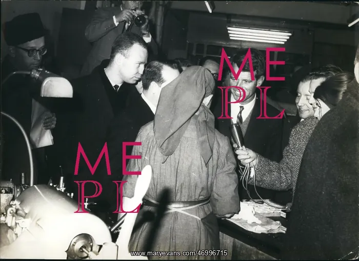 : Robert Kennedy visits factory in Berlin : Robert Kennedy visits factory in Berlin