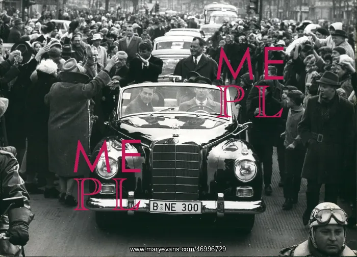 : Robert Kennedy and Willy Brandt, Berlin : Robert Kennedy and Willy Brandt, Berlin