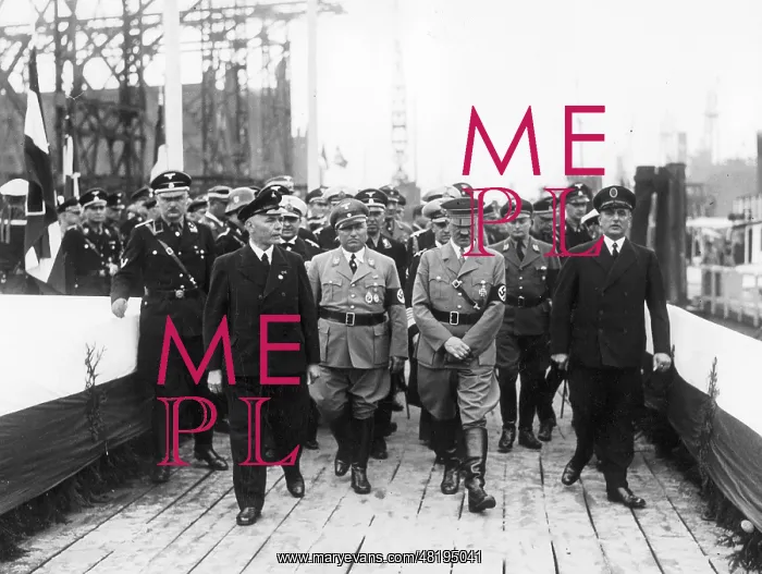 : Robert Ley, Adolf Hitler and Rudolf Blohm at the launch of t : Robert Ley, Adolf Hitler and Rudolf Blohm at the launch of t