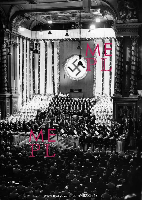 : Robert Ley at the joint annual meeting of the Reich Cham : Robert Ley at the joint annual meeting of the Reich Cham