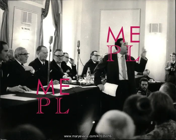 : Robert Maxwell : Robert Maxwell