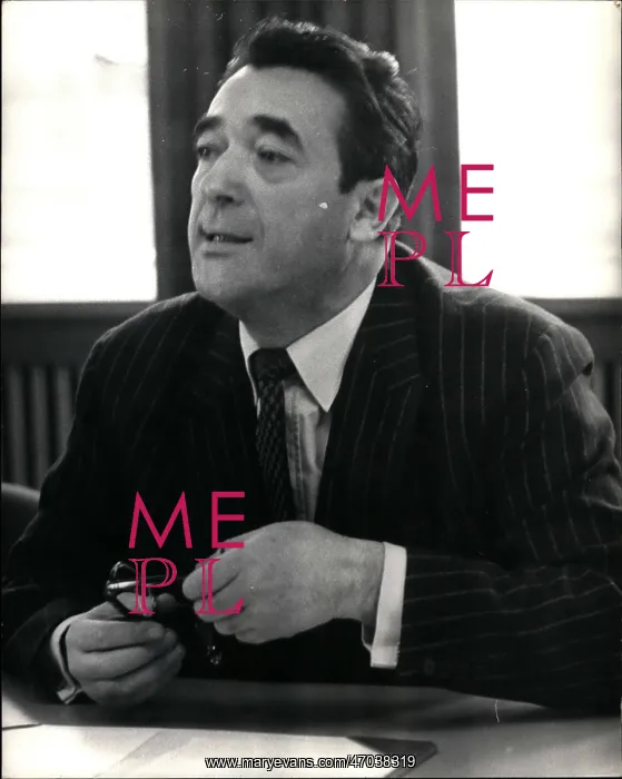 : Robert Maxwell : Robert Maxwell