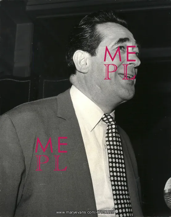  : Robert Maxwell