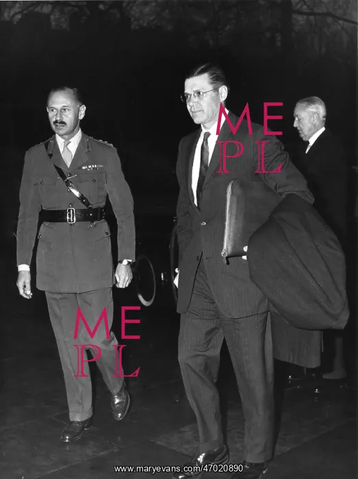 : Robert McNamara : Robert McNamara