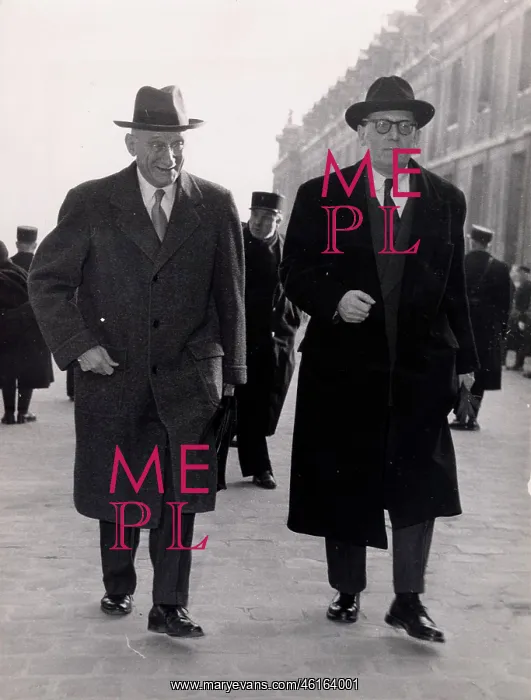 : Robert Schuman and Maurice Schumann at Versailles : Robert Schuman and Maurice Schumann at Versailles