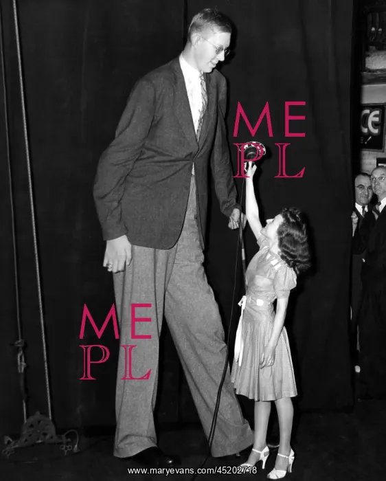 : Robert Wadlow, World's Tallest man, with ? : Robert Wadlow, World's Tallest man, with ?