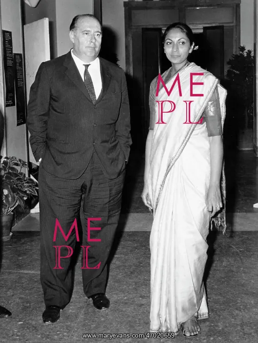 : Roberto Rossellini and Sonalis Das Gupta, in Rome : Roberto Rossellini and Sonalis Das Gupta, in Rome
