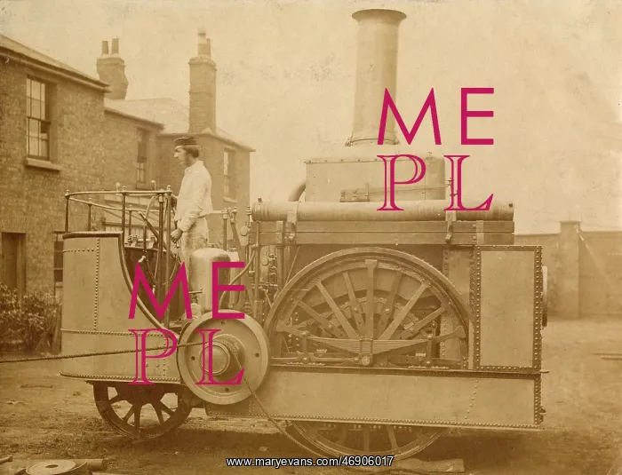 : Roberts self-propelling steam fire engine : Roberts self-propelling steam fire engine