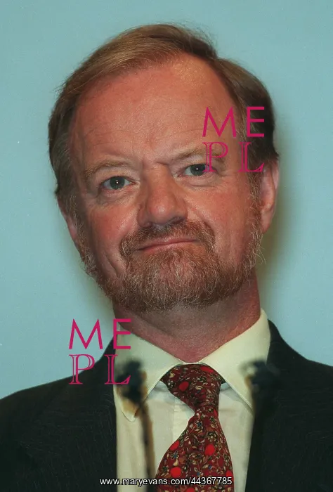 : Robin Cook MP