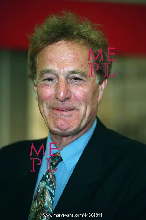  : Robin Corbett MP