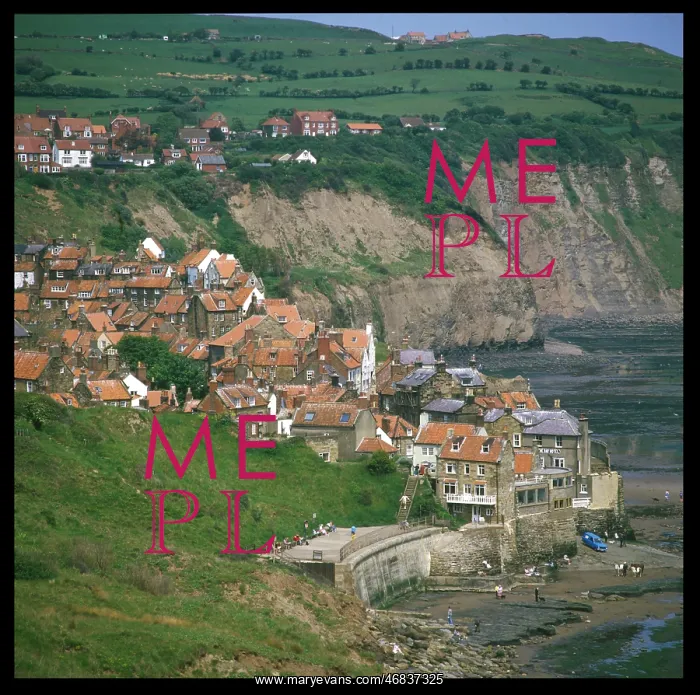 : ROBIN HOOD'S BAY : ROBIN HOOD'S BAY