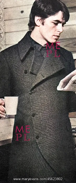 : Robin Steadman in dandyish 1960s jacket : Robin Steadman in dandyish 1960s jacket