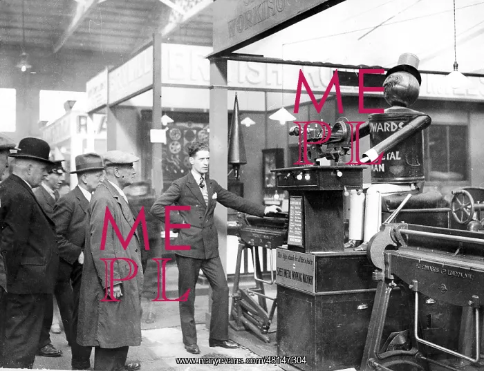 : Robot, 1928 : Robot, 1928