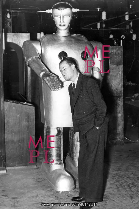 : Robot, 1939 : Robot, 1939