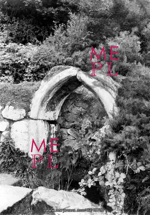  : Roche, the Holy Well 1907