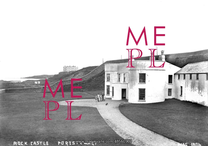 : Rock Castle, Portstewart : Rock Castle, Portstewart