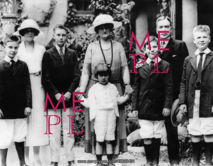 : Rockefeller Family. From left: Laurance ? : Rockefeller Family. From left: Laurance ?