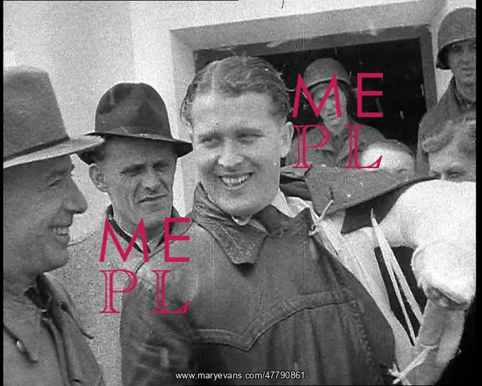 : Rocket Engineer Wernher Von Braun, In An Arm : Rocket Engineer Wernher Von Braun, In An Arm