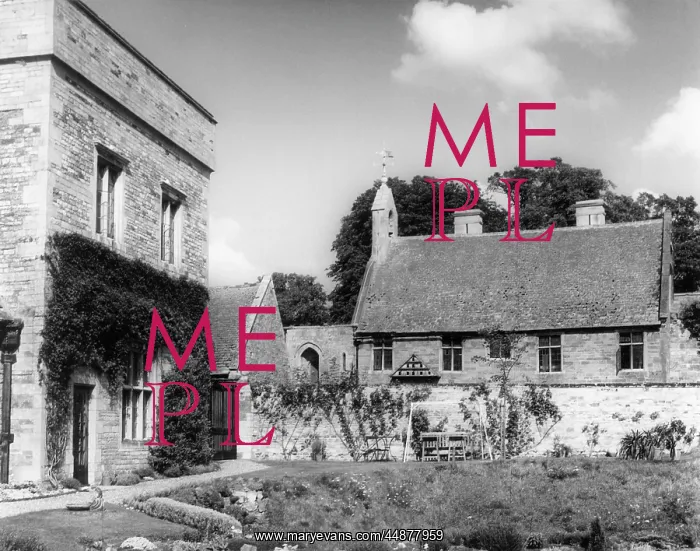 : ROCKINGHAM CASTLE : ROCKINGHAM CASTLE