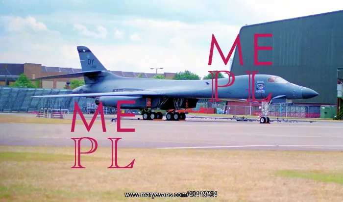 : Rockwell B-1B Lancer 85-0082 : Rockwell B-1B Lancer 85-0082