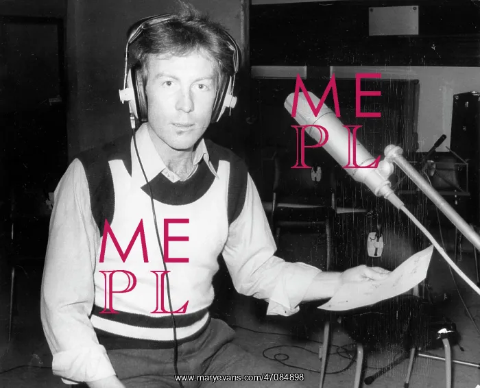 : Roddy Llewellyn : Roddy Llewellyn