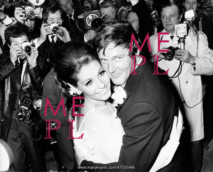 : Roger Moore and Luisa Mattioli, wedding : Roger Moore and Luisa Mattioli, wedding