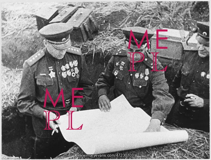 : ROKOSSOVSKY AT KURSK : ROKOSSOVSKY AT KURSK