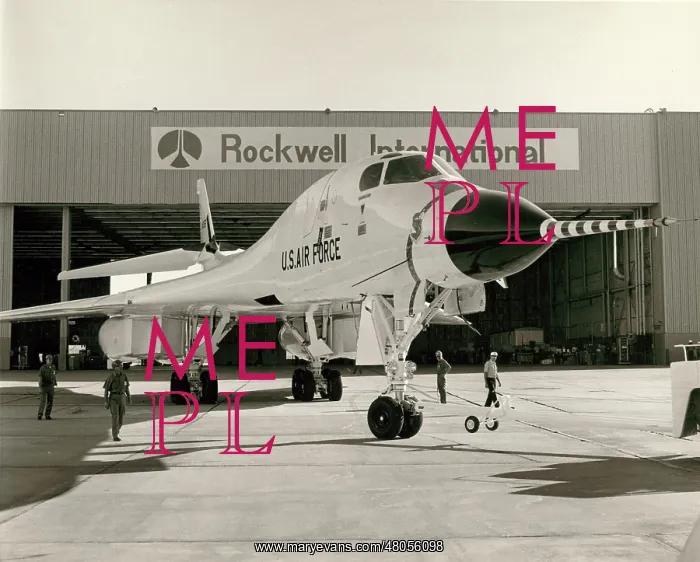: Roll-out of the first Rockwell B-1A 74-0158 : Roll-out of the first Rockwell B-1A 74-0158