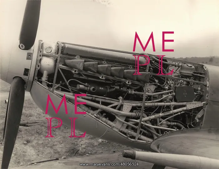 : Rolls-Royce Merlin 61 installation in a Supermarine Spitfire : Rolls-Royce Merlin 61 installation in a Supermarine Spitfire