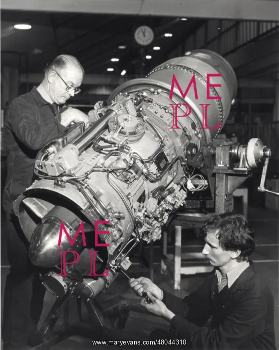 : A Rolls-Royce Viper turbojet in final assembly : A Rolls-Royce Viper turbojet in final assembly