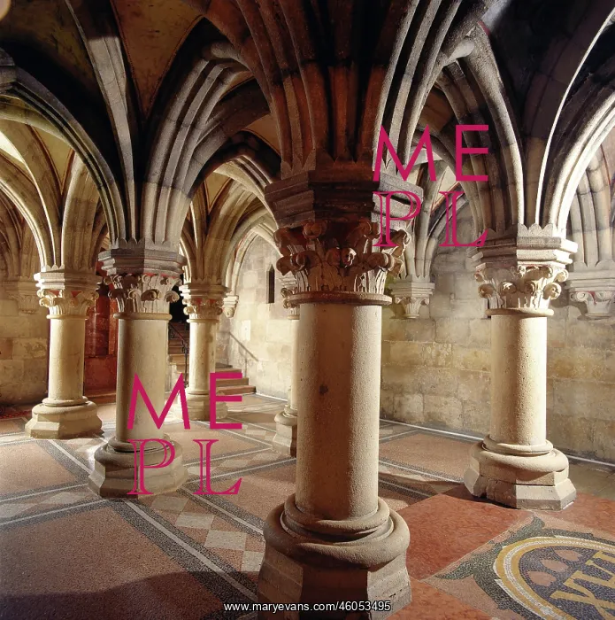 : Romaesque crypt of Pannonhalma : Romaesque crypt of Pannonhalma