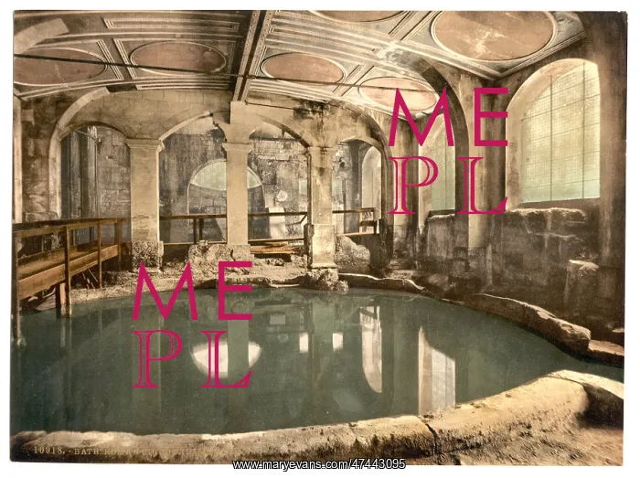 : Roman Baths and Abbey, Circular Bath, Bath, England : Roman Baths and Abbey, Circular Bath, Bath, England