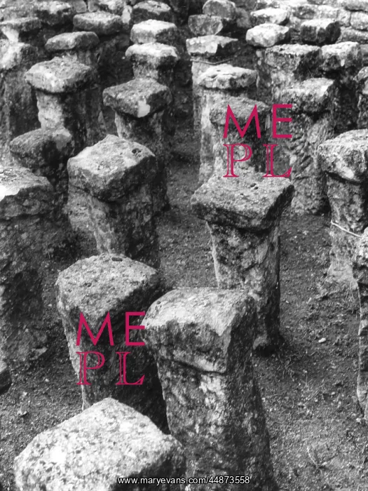 : Roman hypocaust at Chedworth : Roman hypocaust at Chedworth