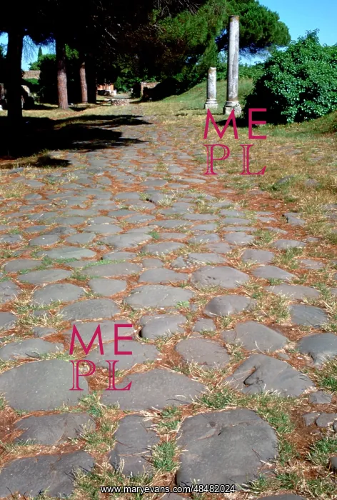 : Roman road with column, at Ostia Antica. This : Roman road with column, at Ostia Antica. This