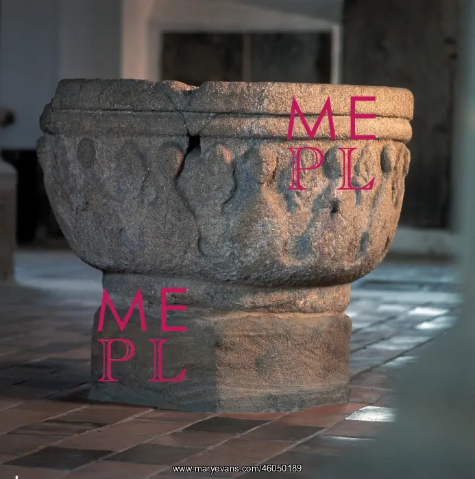 : Romance baptismal font : Romance baptismal font