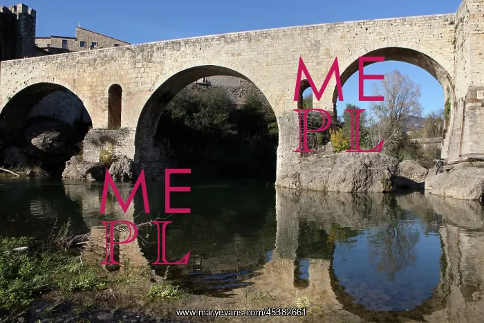 : Romanesque bridge over the Fluvia river, Besalu : Romanesque bridge over the Fluvia river, Besalu