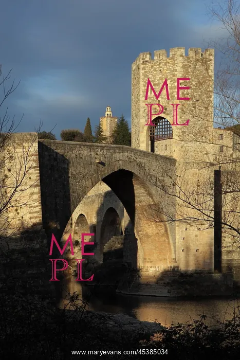 : Romanesque bridge over the Fluvia river, Besalu : Romanesque bridge over the Fluvia river, Besalu