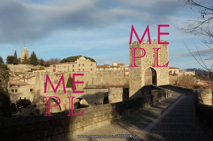 : Romanesque bridge over the Fluvia river, Besalu : Romanesque bridge over the Fluvia river, Besalu