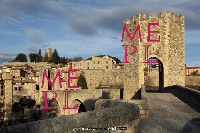 : Romanesque bridge over the Fluvia river, Besalu : Romanesque bridge over the Fluvia river, Besalu