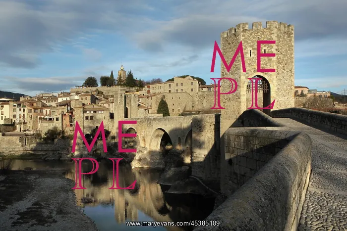 : Romanesque bridge over the Fluvia river, Besalu : Romanesque bridge over the Fluvia river, Besalu