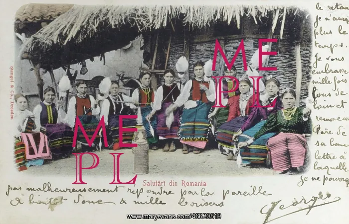: Romanian Women spinning : Romanian Women spinning