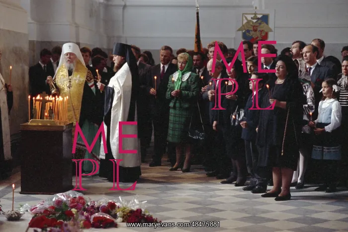 : Romanovs visit Russia : Romanovs visit Russia
